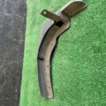 Бризговик передній правий Nissan X-Trail T30 (2001-2007) 638548H300