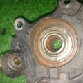 Цапфа передня права Nissan X-Trail T30 (2001-2007) 400148H300