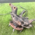 Цапфа передня права Nissan X-Trail T30 (2001-2007) 400148H300
