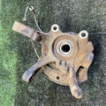 Цапфа передній лівий Nissan X-Trail T30 (2001-2007) 400158H300