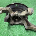 Цапфа (поворотний кулак) передній лівий Nissan X-Trail T30 (2001-2007) 400158H300
