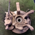 Маточина передня Nissan X-Trail T30 (2001-2007) 402022Y010