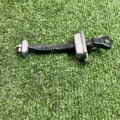 Обмежувач дверей задніх правих Nissan X-Trail T30 (2001-2007) 824308H300