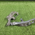 Петля капота ліва Nissan X-Trail T30 (2001-2007) 654018H300