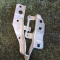 Петля капота ліва  Nissan X-Trail T30 (2001-2007) 654018H300