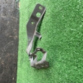 Петля капота ліва Nissan X-Trail T30 (2001-2007) 654018H300