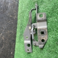 Петля капота права Nissan X-Trail T30 (2001-2007) 654008H300