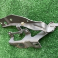 Петля капота права Nissan X-Trail T30 (2001-2007) 654008H300
