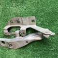 Петля капота права Nissan X-Trail T30 (2001-2007) 654008H300
