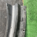 Пластик під лобове скло (жабо) права Nissan X-Trail T30 (2001-2007) 668628H900