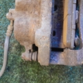 Супорт передній лівий Nissan X-Trail T30 (2001-2007) 410118H300