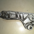 Кронштейн подушки двигателя правый Opel Astra G (1998-2009) 9156986