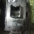 Кнопка стеклопідйомника задньої правої дверки  Meriva B (2010—2017) Opel Meriva B (2010-2017)