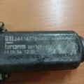 Мотор вікна заднього лівого Opel Vectra C (2002-2008) 24414776