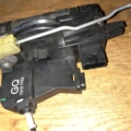 Замок двері передній правий eu opel vectra c 04r Opel Vectra C (2002-2008) 13157762