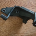 Кронштейн тнвд 1.9cdi Renault Laguna II (2001-2007) 7700115681