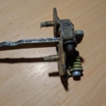 обмежувач відкриття дверей, передній Renault Scenic I (1996-2003) 7700303548