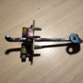 обмежувач відкриття дверей, передній Renault Scenic I (1996-2003) 7700303548