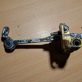 обмежувач відкриття дверей, передній Renault Scenic I (1996-2003) 7700303548