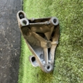 Кронштейн подушки (опори) двигуна, лівої Renault Scenic II (2003-2009) 8200277203