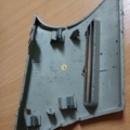 Накладка передньої лівої стойки caddy Volkswagen Caddy III (2004-2015) 2K0858335