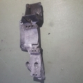 Кріплення лапи генератора vw golf iv audi 1.6 sr Volkswagen GOL IV 05-10 06A903143H