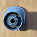 Сайлентблок балки підвіски Volkswagen Golf III (1991-1999) 30790013
