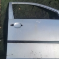 Двері передні праві Volkswagen Golf IV (1997-2006) 1J4831056H