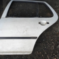 двері задні; двері задні, ліві; двері пасажирськи задні ліві Volkswagen Golf IV (1997-2006) 1J6833055F