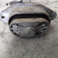 Кріплення двигуна задні leon audi w Volkswagen Golf IV (1997-2006) 1J0199851