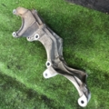 Кронштейн опори двигуна Volkswagen Golf IV (1997-2006) 071260089B