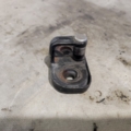 Стопор кришки багажника Volkswagen Golf IV (1997-2006) 1T0827517