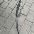 важіль двірника; важіль склоочисника; важіль-поводок двірника лобового скла; повідок двірника; повідок склоочисника; важіль-поводок склоочисника лобового скла Volkswagen Golf IV (1997-2006) 1J1955409A