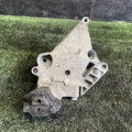 Кронштейн подушки (опори) двигуна Volkswagen Golf V (2003-2009) 06F199207Q