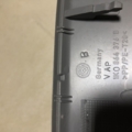 Накладка центральной консоли Volkswagen Golf V (2003-2009) 1K0864376B
