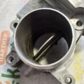 дросільна заслінка в зборі (дефект) Volkswagen Golf VI (2008-2012) 03L128063Q