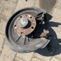поворотний кулак задній, лівий Volkswagen Golf VI (2008-2012) 1K0505435AB