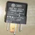 реле BOSCH (якість OE) Volkswagen Golf VI (2008-2012) 3D0951253A