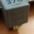 блок управління вентилятором; реле вентилятора Volkswagen Passat B5 (1996-2005) 8D0951253