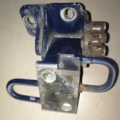 Петля двери передней правой Volkswagen Passat B5 (1996-2005) 4B0831412A