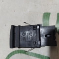 Кнопка обігірвача заднього скла Volkswagen Polo III (1994-2002) 6N0959621B