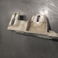 Кронштейн двигуна правий ford galaxy 2.3i Volkswagen Sharan I (1995-2010) 7M0199600C