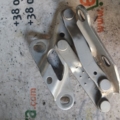 Петля капота права Volkswagen Sharan I (1995-2010) 7M0823302L