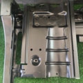 Бардачок під сидінням Volkswagen Touareg I (2002-2010) 7L0881678D