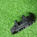 Кронштейн блоку реле Volkswagen Touareg I (2002-2010) 7L0937403A