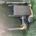 кронштейн сидіння Volkswagen Touareg I (2002-2010) 7L0881678D