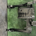 Кронштейн сидіння Volkswagen Touareg I (2002-2010) 7L0881678G