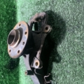 Ступиця передня ліва Volkswagen Touareg I (2002-2010) 7L6407257A