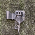 Замок капота Volkswagen Touareg I (2002-2010) 6Q0823480B