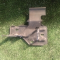 Зворотня частина замку капота Volkswagen Touareg I (2002-2010) 6Q0823480B